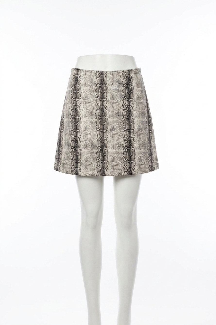 NEW GILLI snake print skirt curvy in taupe